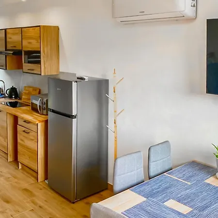 Holiday home 2 Bedroom Stunning In Pustkowo